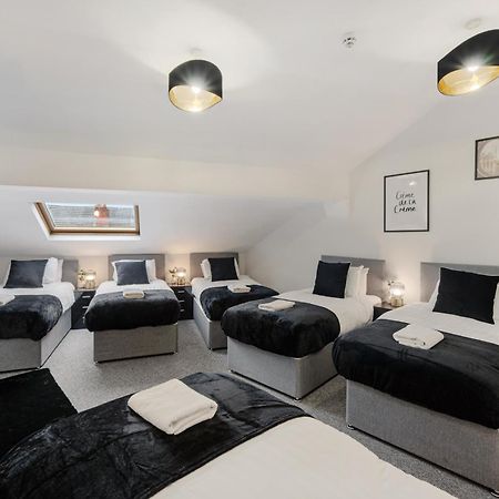 Anfield Cosy Stays - Air Host & Stay - Sleeps 14 Ливерпуль Экстерьер фото
