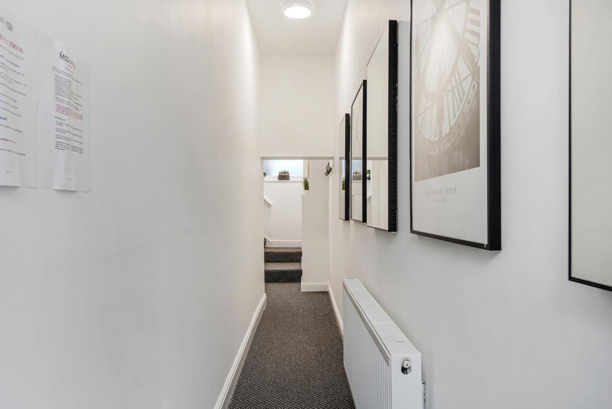 Anfield Cosy Stays - Air Host & Stay - Sleeps 14 Ливерпуль Экстерьер фото