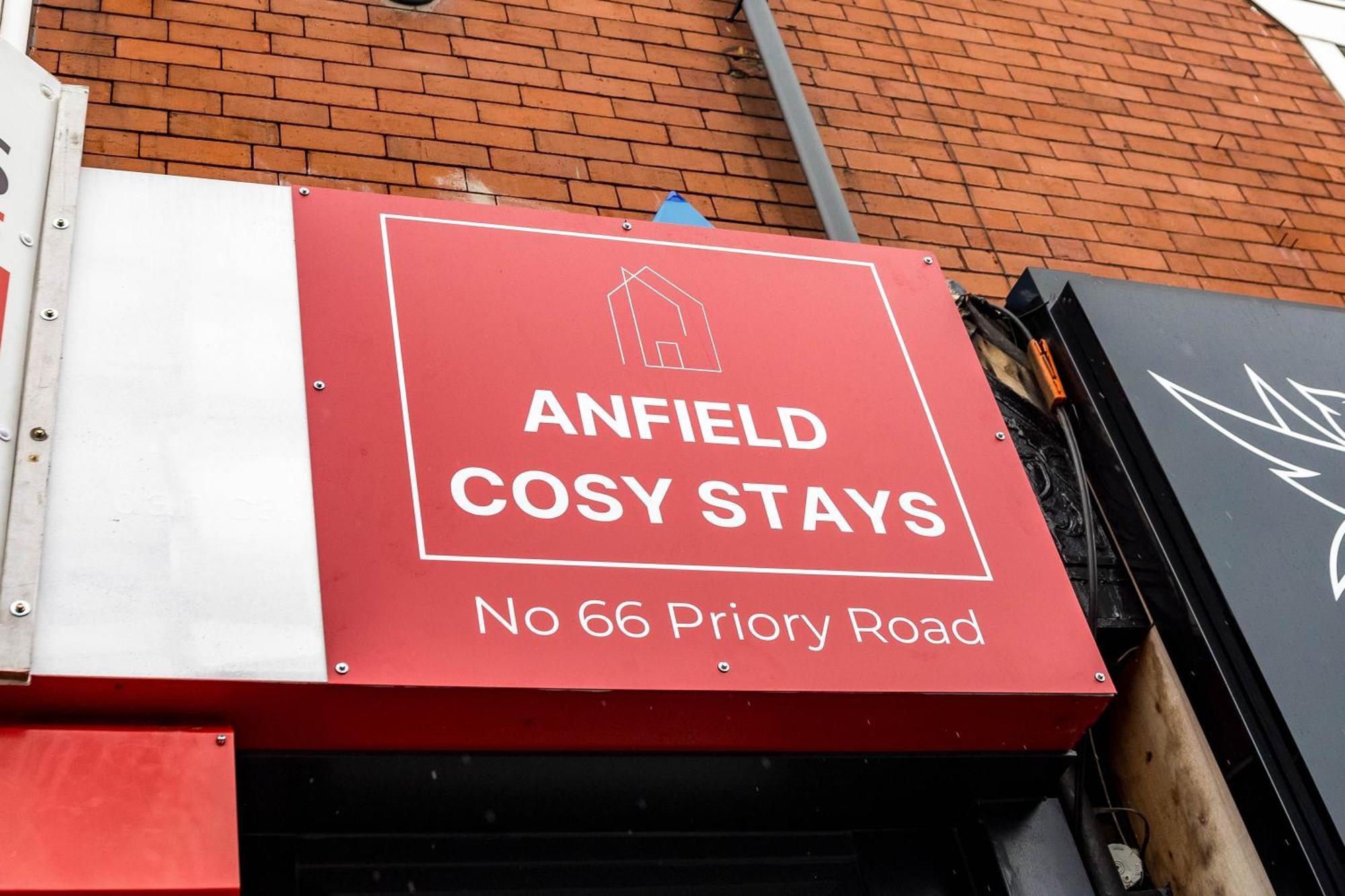 Anfield Cosy Stays - Air Host & Stay - Sleeps 14 Ливерпуль Экстерьер фото